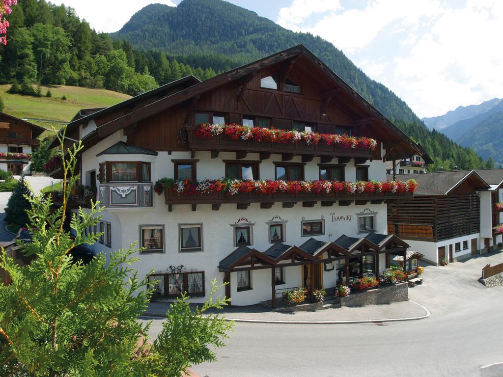 Hotel Lammwirt Jerzens Exterior photo